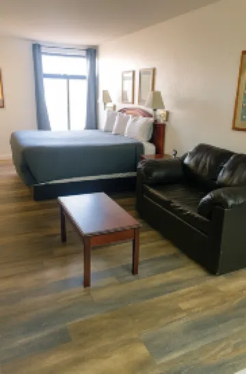 Antelope Hills Inn