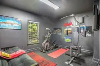 Atlanta Luxurious 6000 SqFt 9 Bedrooms w/ Hot Tub