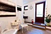 Self catering Residence Masnaiot for 2 people