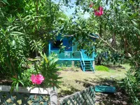 Charming 1-bedroom Eco house in fabulous Bequia with WiFi Hotels in 