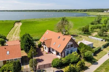 Apartamenty Prima: with 1 bedroom Beach is only 10 minutes walk away