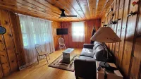 The lake house at peppermint springs farm 2 br sleeps 6-8