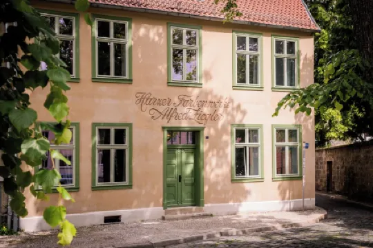 Spend the night in a monument, heavenly bed in the middle of the old town