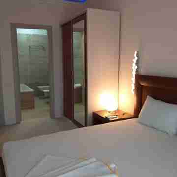 Ap 510 White tower Mamaia Rooms