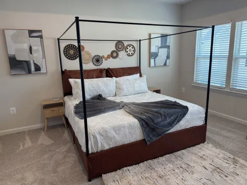 J cornerstone Modern House Charming 3 room townhome in delightful Fredericksburg