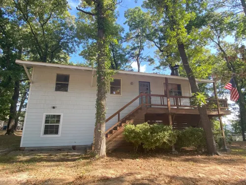 Charming 3-bedroom house with WiFi, AC in tranquil Trinity