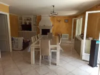 Magnificent villa with swimming pool and mountain view