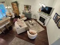 A House On Catalina3-bedroom townhome in Tigard, OR w/ AC, WiFi, patio & grill