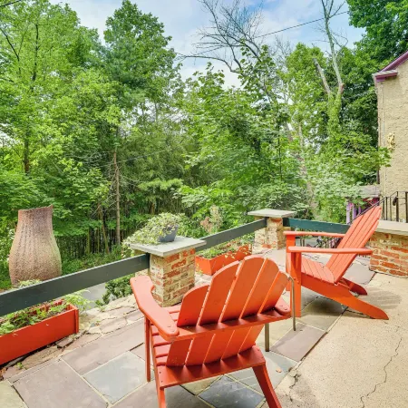 Charming Getaway < 1 Mi to Downtown Lambertville!