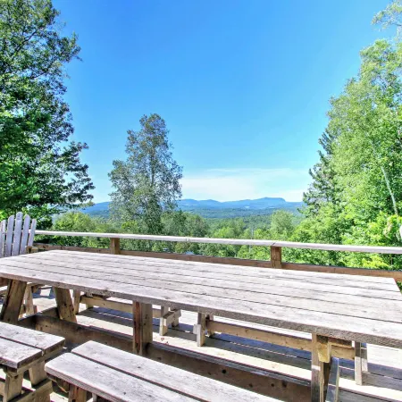 East Burke House w/ Deck < 3 Mi to Kingdom Trails!