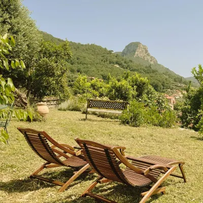 LA SBILENCHINA Hotels near Lake of Osiglia