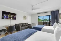 Boca Plaza Hotels near Red Reef Park