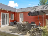 "Dorreth" - 800m from the Sea - 2-Star