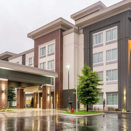 La Quinta Inn & Suites by Wyndham Chattanooga - Lookout Mtn