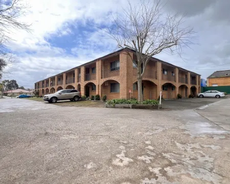 Colac Mid City Motor Inn Hotels in Colac