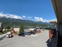 Rondo Motel - Mountain view