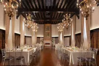 فندق روير أوربانا، تابيستري كوليكشن باي هيلتون فنادق في شامبين