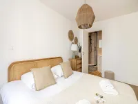 Beautiful T2 in the heart of suquet - 5min beach - 2-Star
