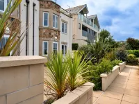 Apartment in Carbis Bay with Stunning Sea Views