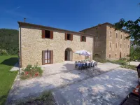 Mansion in Apecchio near Lake