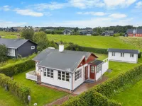 "Elline" - 200m from the sea Hotels in Frorup