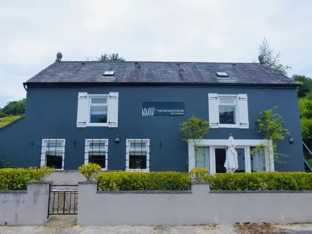 The Old Boathouse Holiday Cottage on the Shores of Lough Erne-4 Double Bedrooms