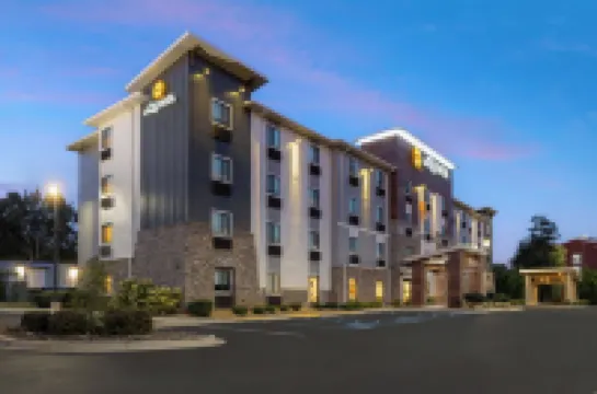 La Quinta Inn & Suites by Wyndham Greenville