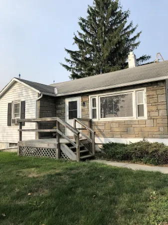 Wine Trail Dreams - 2 BR Cottage - Perfect location on the Seneca Wine Trail! Отели в г. Reading