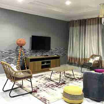 1 Bedroom House Sleeps 2 - Free Parking - WiFi Others