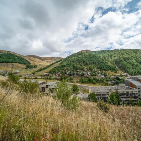 Cozy 2- bedroom Mountain Apartment in Allos.
