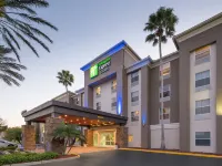 Holiday Inn Express & Suites ORLANDO INTERNATIONAL AIRPORT by IHG Hotels near Orlando Intl. Airport