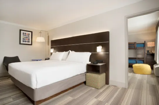 Holiday Inn Express & Suites DALLAS NE - ALLEN by IHG