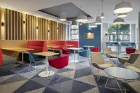 Holiday Inn Express BELFAST CITY by IHG - breakfast