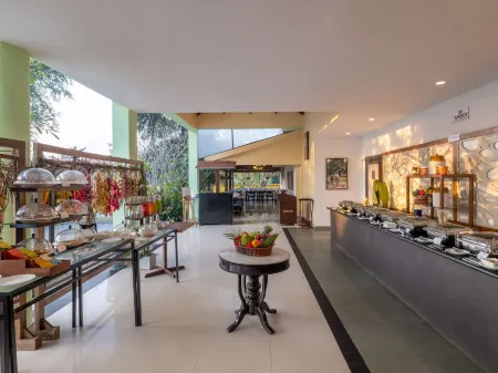 Mercure Goa Devaaya Resort Отели в г. Bicholim