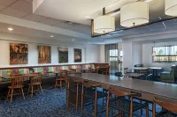 Fairfield Inn & Suites Fredericksburg - breakfast