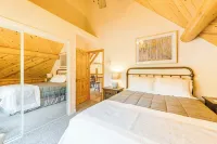 Mountain Cabin w/ Hot Tub: 4 Mi to Shaver Lake! - 4-Star