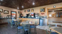 Miles City Hotel - breakfast