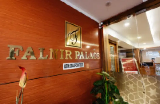 OYO 19377 팔니르 팰리스