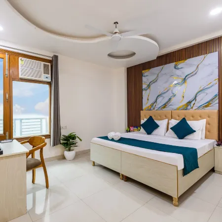 Hotel Admire Expressway BY ASPL