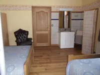 Holiday home in Cul-des-Sarts with roofed terrace Hotels in Couvin