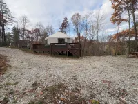 Cozy Yurt in Nantahala - Half mile from Nantahala wedding venue-No Cleaning Fee