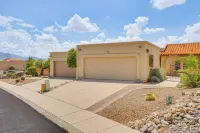 Quiet Townhome w/ Mountain Views in Green Valley - 3 stjerner