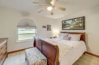 Tulsa Area Home w/ Sunroom: Near Parks & River! - Homestays