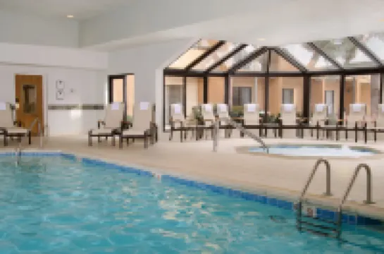 Sonesta Select Kansas City Airport Tiffany Springs