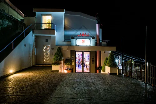Albergo Diffuso Bacco Furore Hotels in Furore