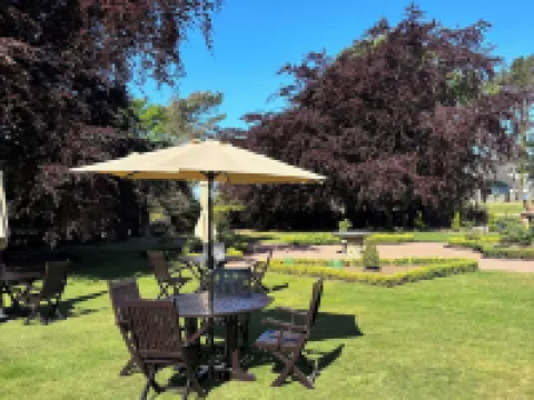 ロックグリーン ハウス ホテル & スパ トルーンのホテル