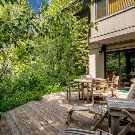 Andora Alpine Retreat - 2BD in Downtown Ketchum