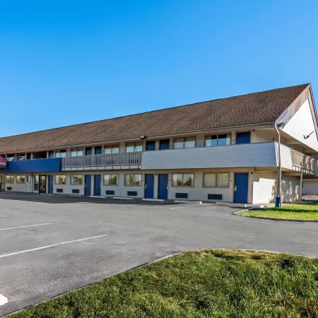 Days Inn by Wyndham Independence