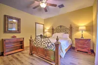 Dragon Castle w/ Swimming Platform at Lake Ozarks - homestay