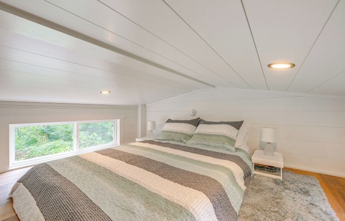 Franklin Cottage: Deck w/ Blue Ridge Mtn Views!